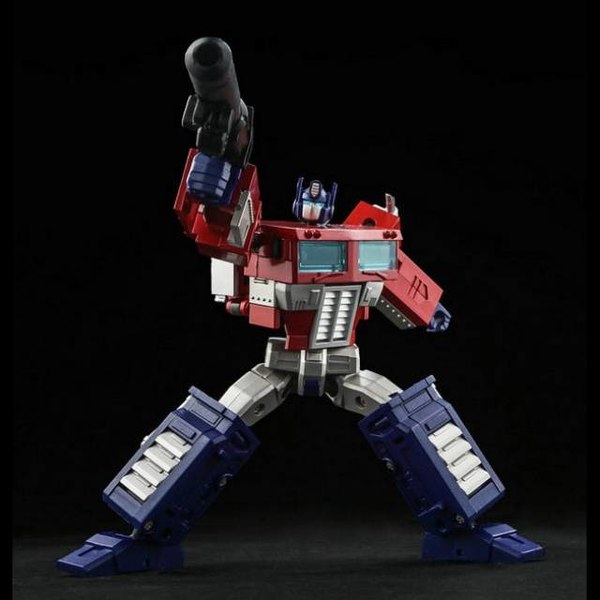 Generation Toy GT 5 Leaders Set   Legends Class Sized Unofficial Optimus Prime & Megatron Color Photos  (5 of 7)